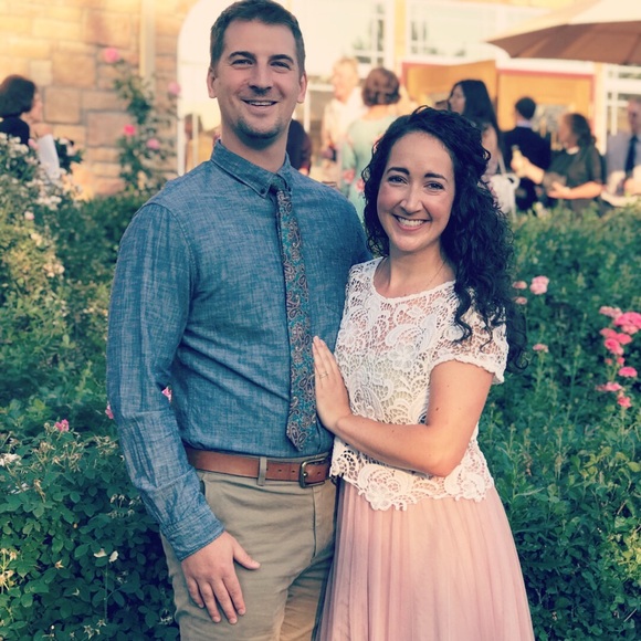 Meet your Posher, Jessica - Picture 3 of 4